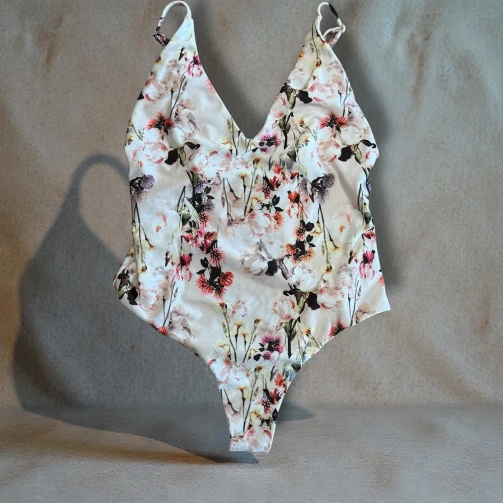 Beach Riot x Stone Cold Fox‎ One-Piece Floral Swimsuit Xs - Picture 5 of 7